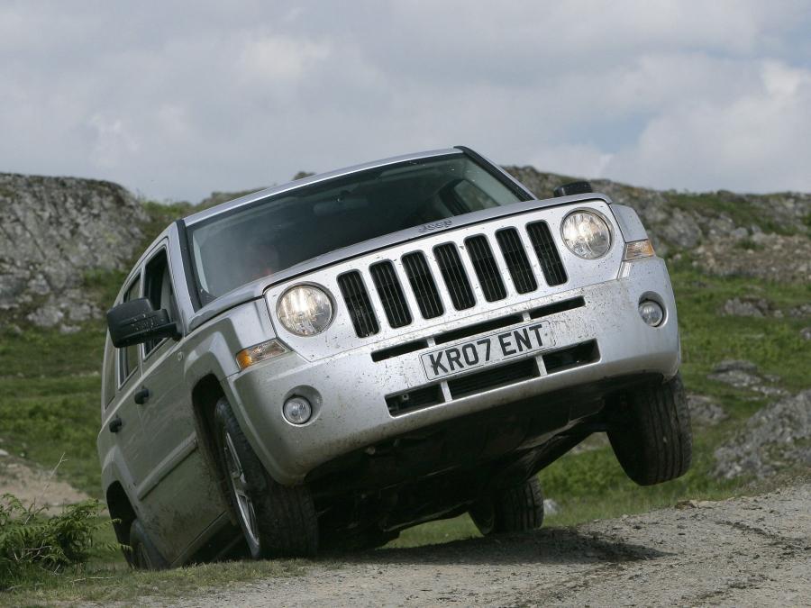  Jeep Patriot 2007 года  (UK) (фото 18 из 30)